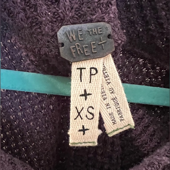 Free People Sweater - Picture 3 of 4